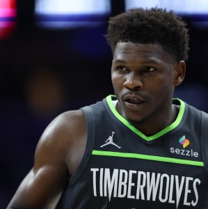 场均28.9分5板！森林狼主场迎战黄蜂 爱德华兹因膝伤缺席比赛